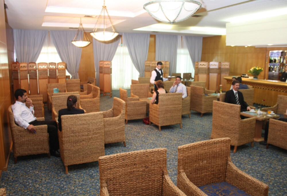 Hotel Bar