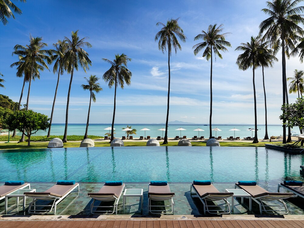 Infinity Pool