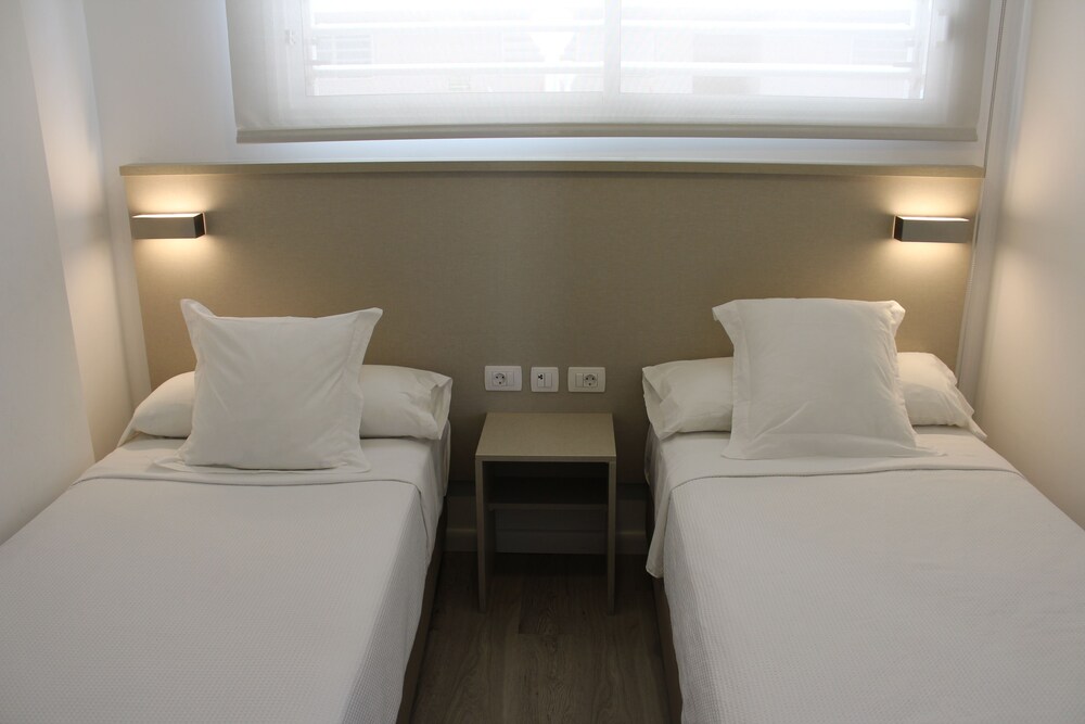 Standard Apartment, 2 Bedrooms - Guestroom