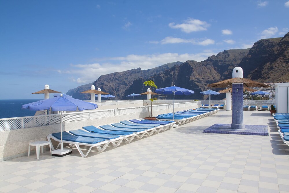 Sundeck