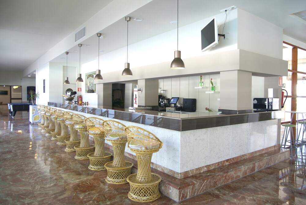 Hotel Bar