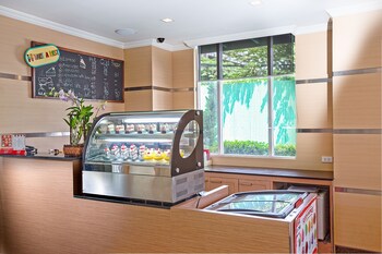 Coffee Shop