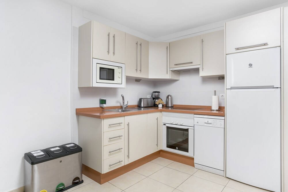 Apartment, 2 Bedrooms () - In-Room Kitchen