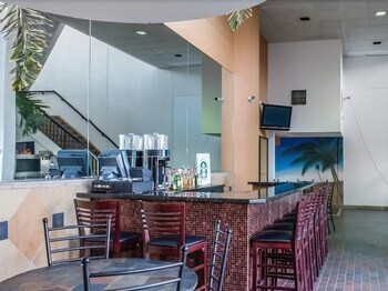 Poolside Bar