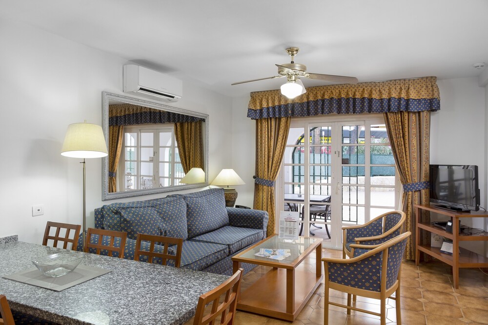 거실 (아파트, 침실 2개 (sleeps 6))