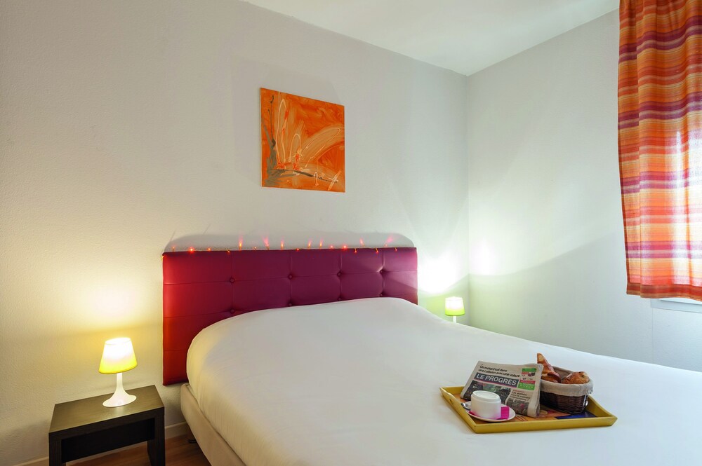 Apartment, 2 Bedrooms - Guestroom