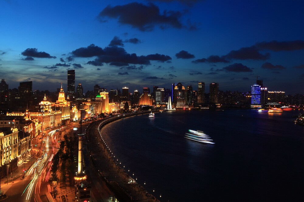 Hotel Front - Evening/Night