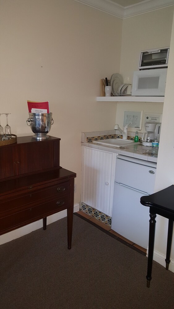 In-Room Kitchenette