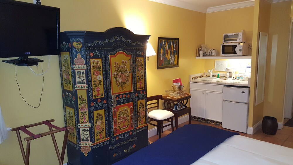 Guestroom