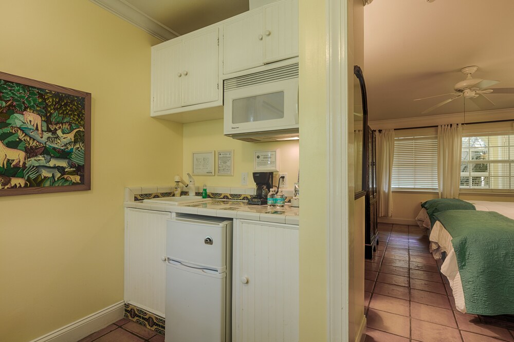 In-Room Kitchenette