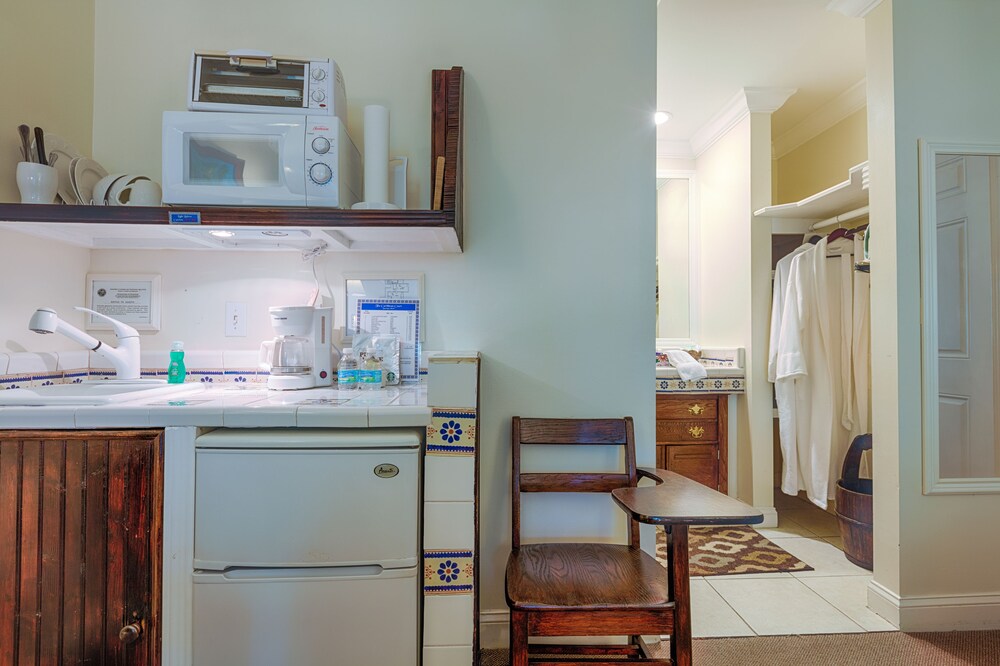 In-Room Kitchen