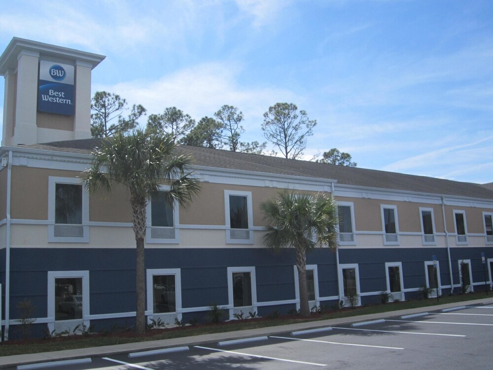Hotel Front
