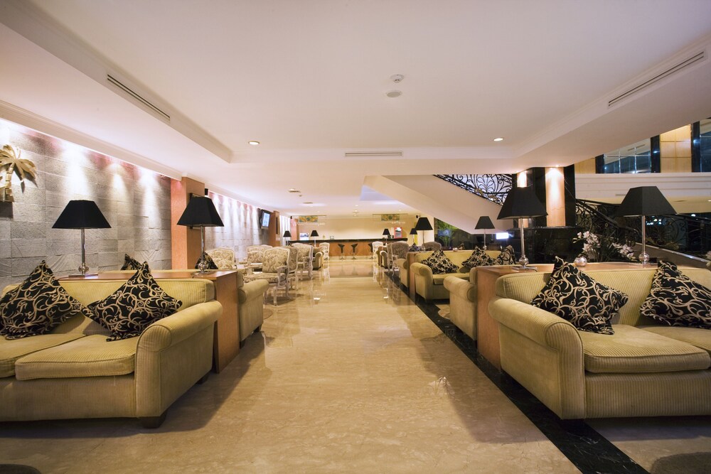 Hotel Lounge