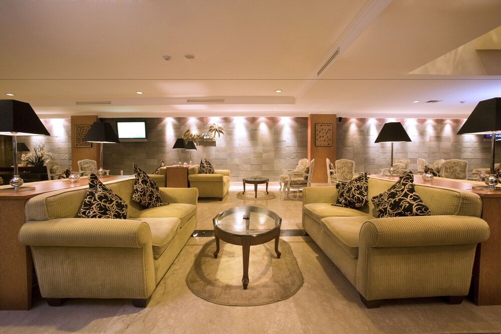 Hotel Lounge