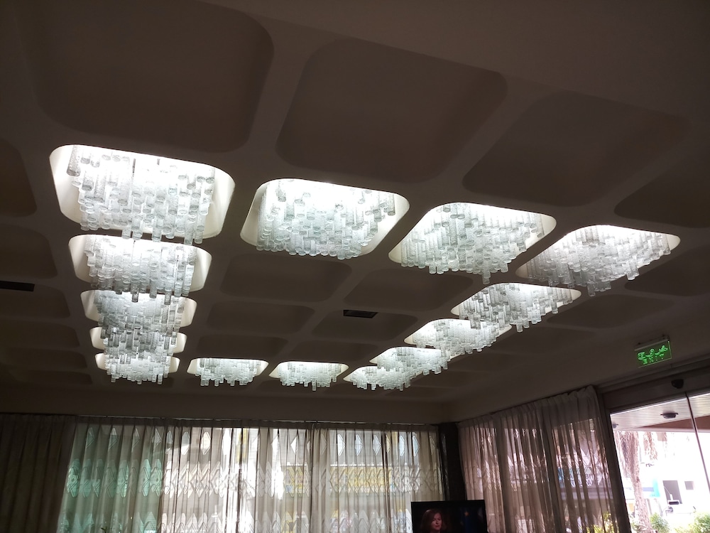 Executive Lounge
