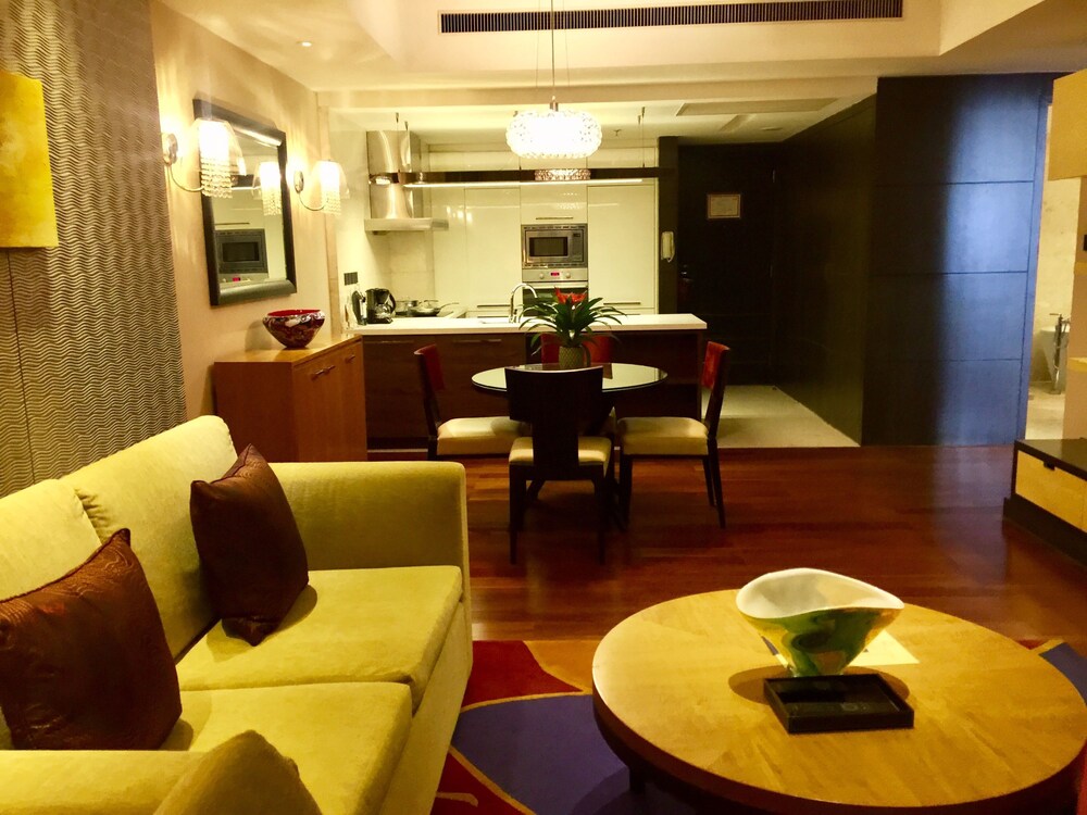 Apartment, 1 Bedroom - Living Room