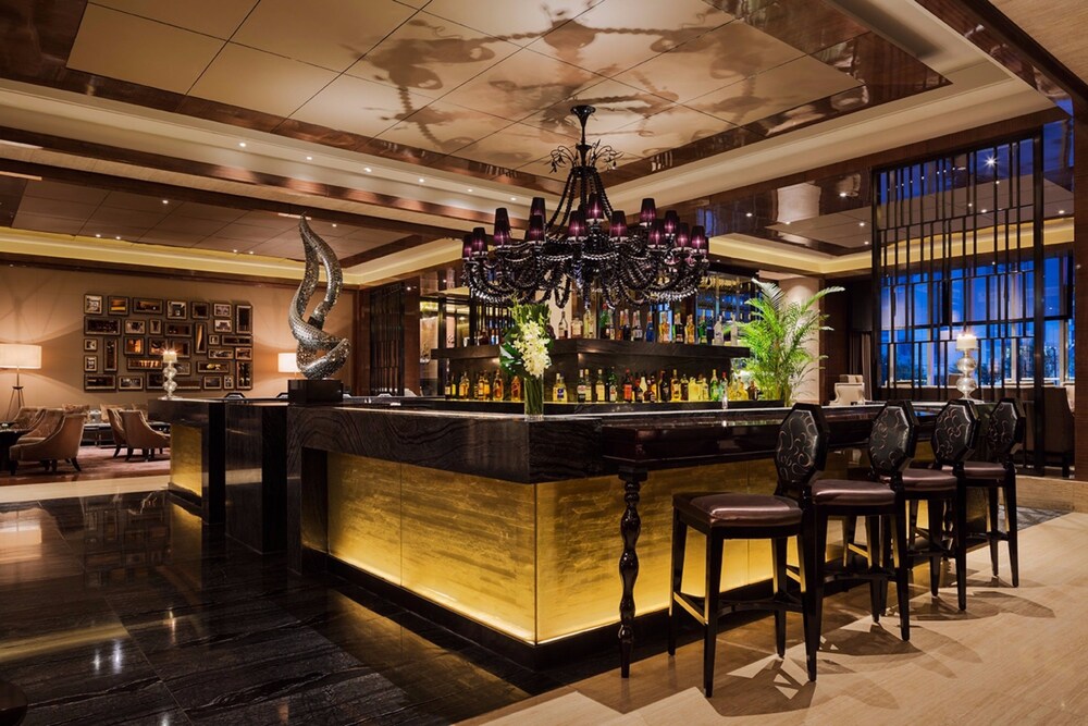 Hotel Lounge
