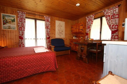 Standard Studio, Kitchen () - Guestroom View