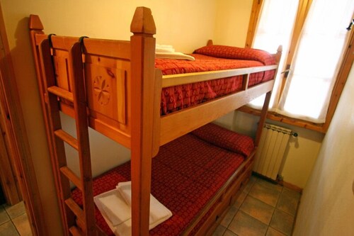 Standard Apartment, 2 Bedrooms, Kitchen, Mountain View - Guestroom