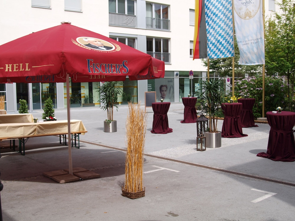 Courtyard View