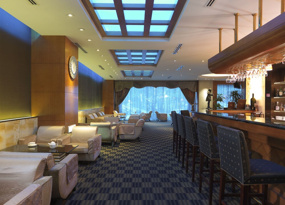 Hotel Bar