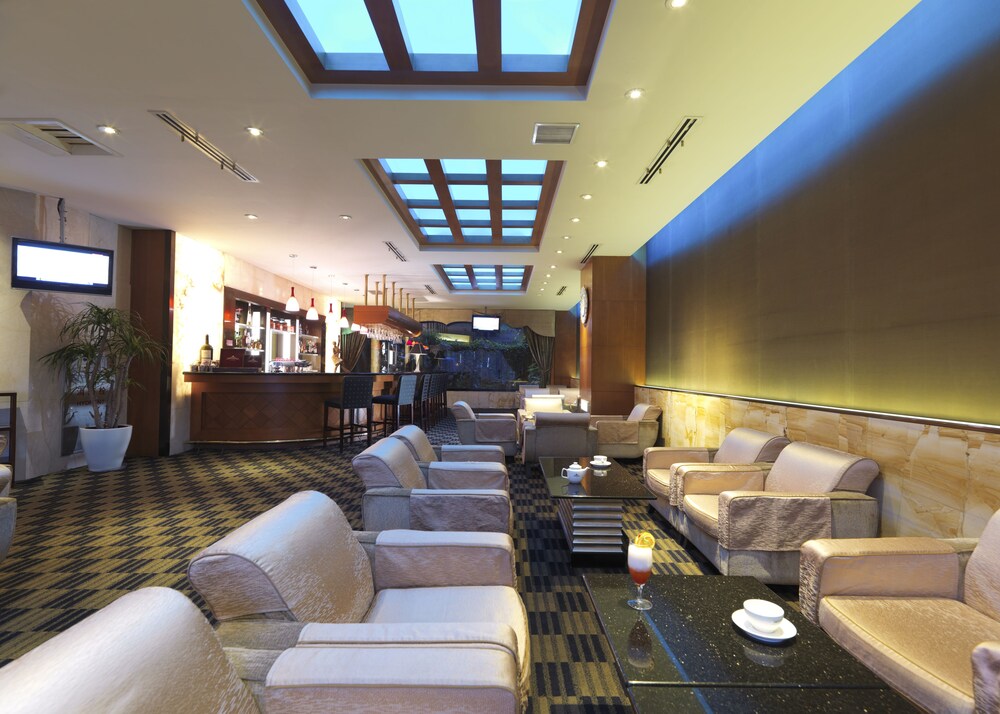 Hotel Bar