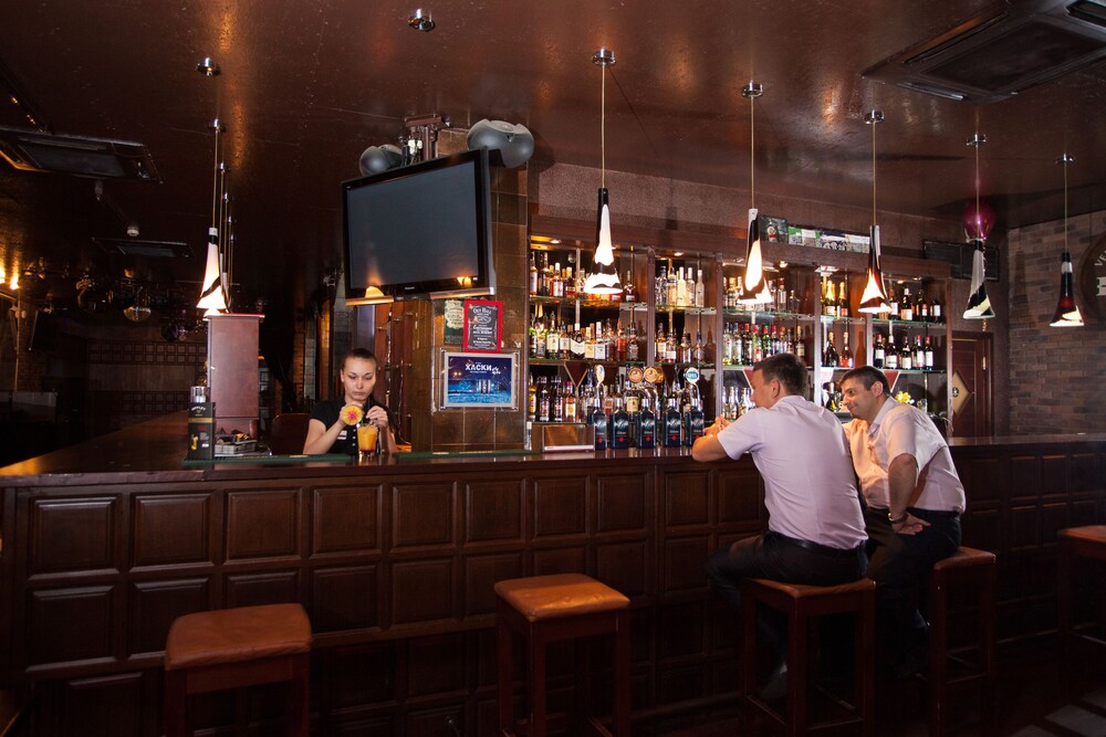 Hotel Bar