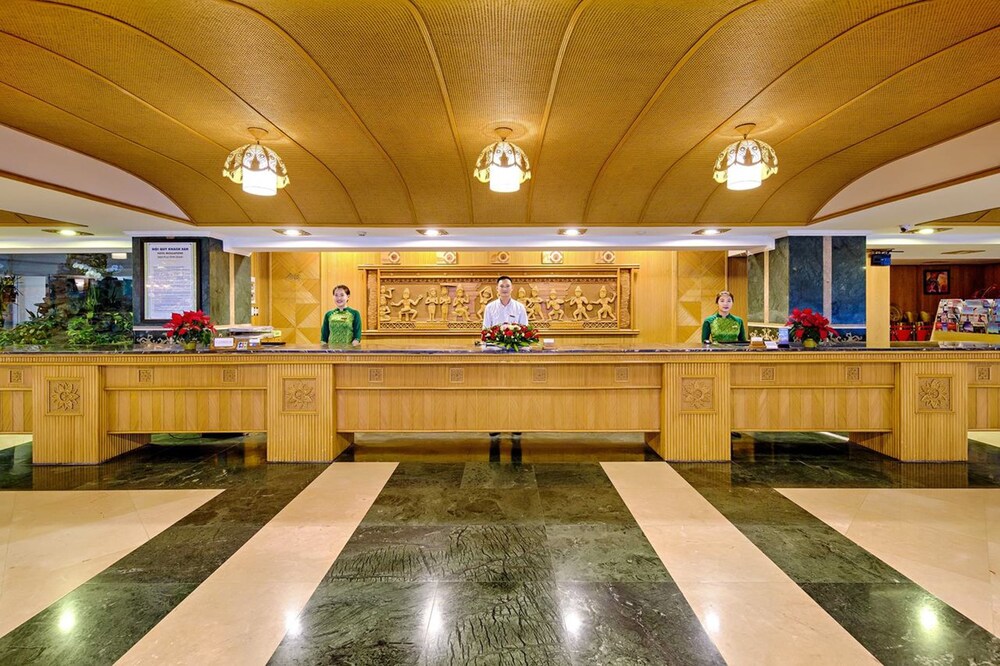 Check-in/Check-out Kiosk