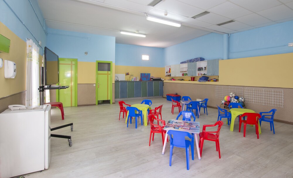 Childrens Play Area - Indoor