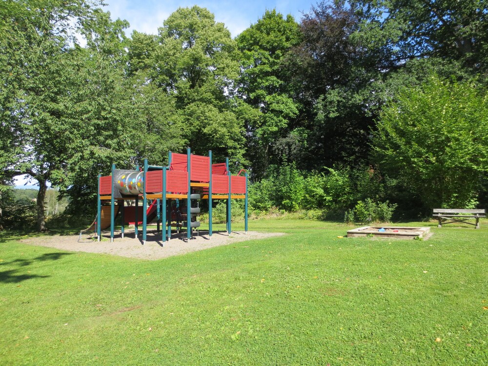 Childrens Play Area - Outdoor