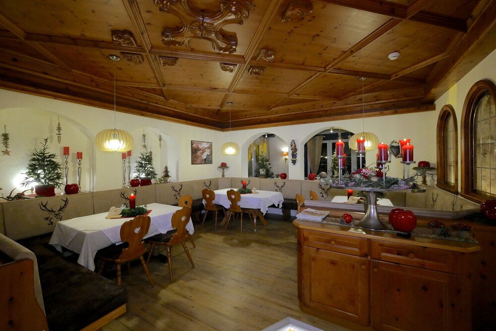 Lobby-Lounge