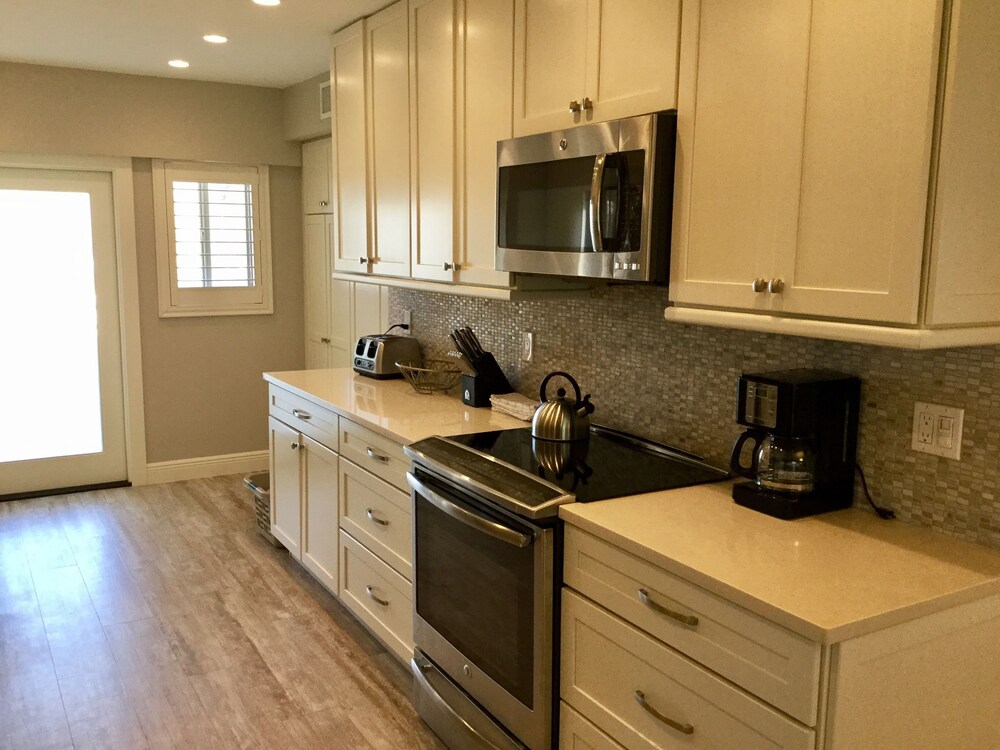 Condo, 2 Bedrooms, 2 Bathrooms - In-Room Kitchen