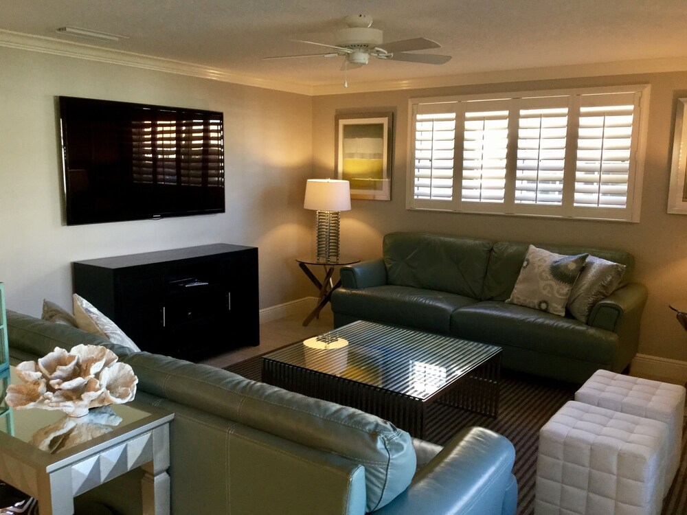 Villa, 2 Bedrooms, 2 Bathrooms, No View - Living Area