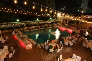 Outdoor Banquet Area