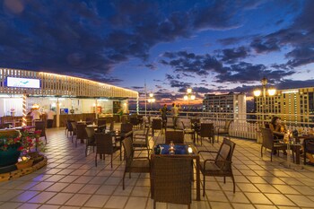 Hotel Bar