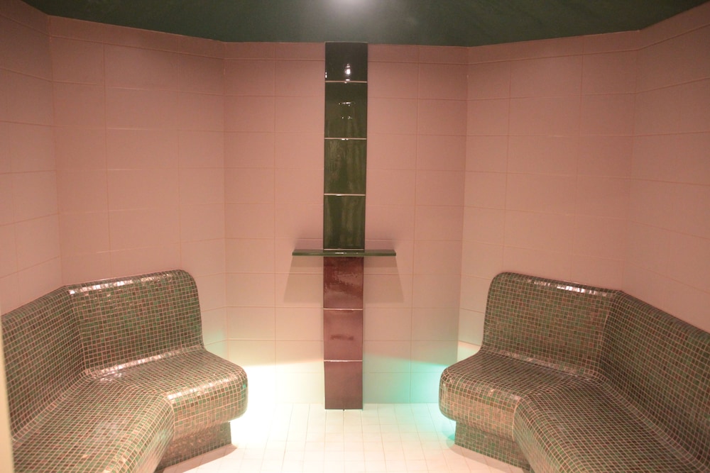 Steam Room