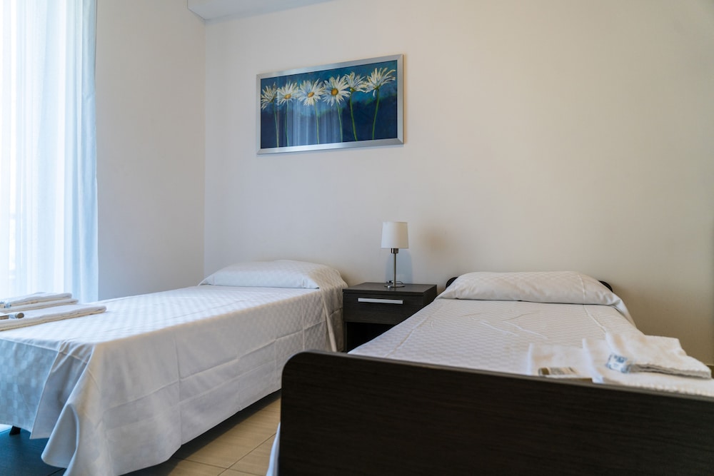 Standard Apartment, 1 Bedroom, Kitchenette - Living Area