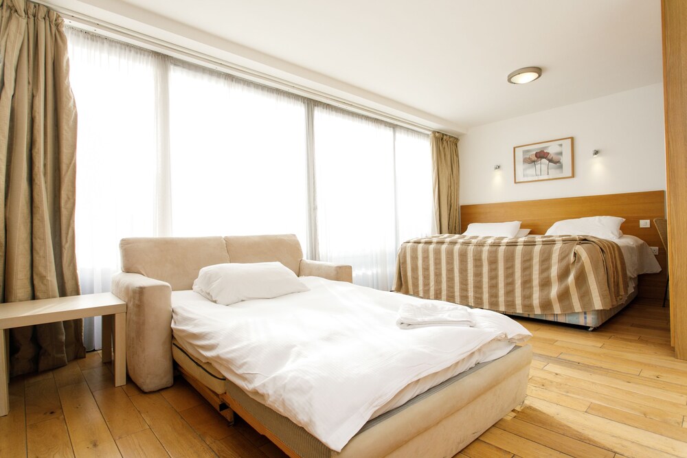 Studio - Guestroom
