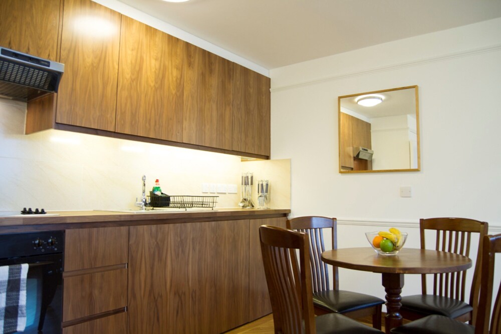 Presidential Suite - Guestroom