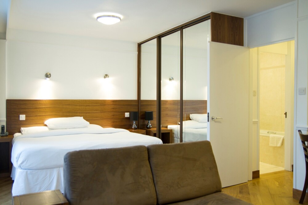 Presidential Studio - Guestroom