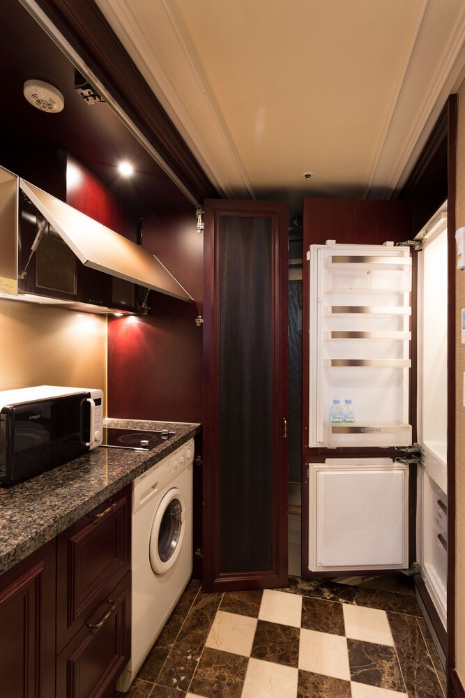 In-Room Kitchen