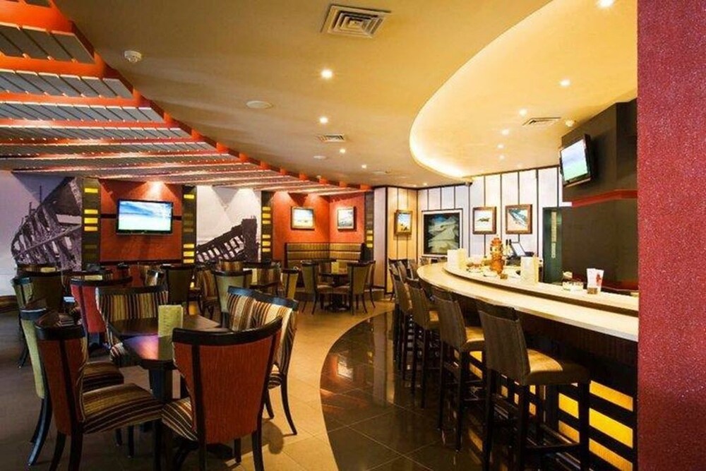 Hotel Bar