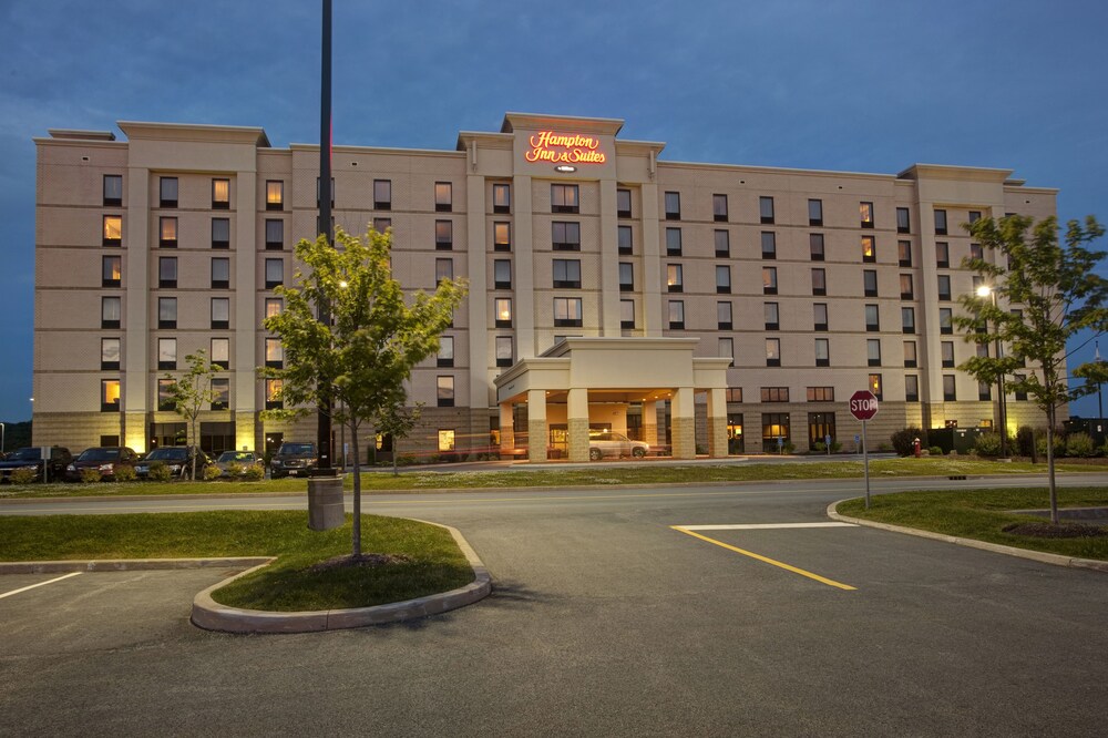 Hotel Front - Evening/Night
