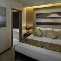 2 Bedroom, Residences