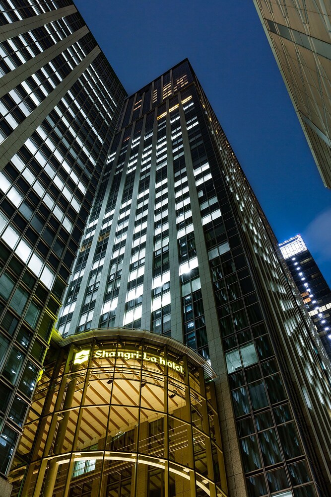 Hotel Front - Evening/Night