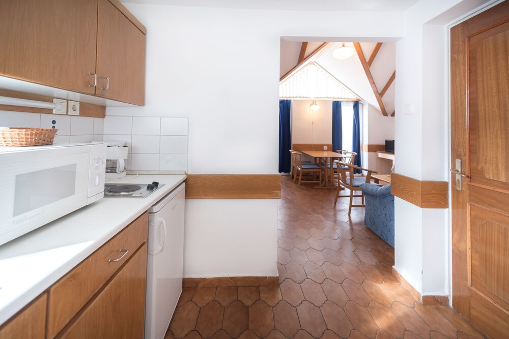 Apartment - In-Room Dining