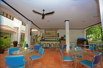 Poolside Bar