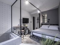 Design Double Room, 1 Double Bed, Bathtub, Tower