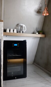 Mini-Refrigerator