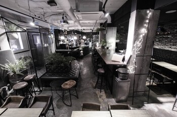 Hotel Lounge